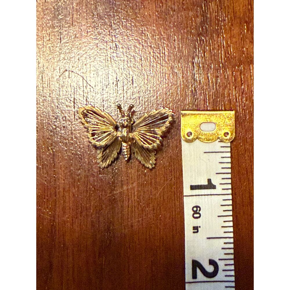 Vintage gold tone butterfly brooch